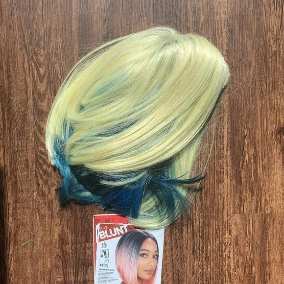 Blunt Bob Lace Front Wig Center Part Blonde, Blue Pixel - Picture 2 of 9
